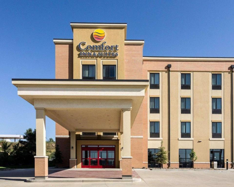 Comfort Inn & Suites Watford City Екстер'єр фото