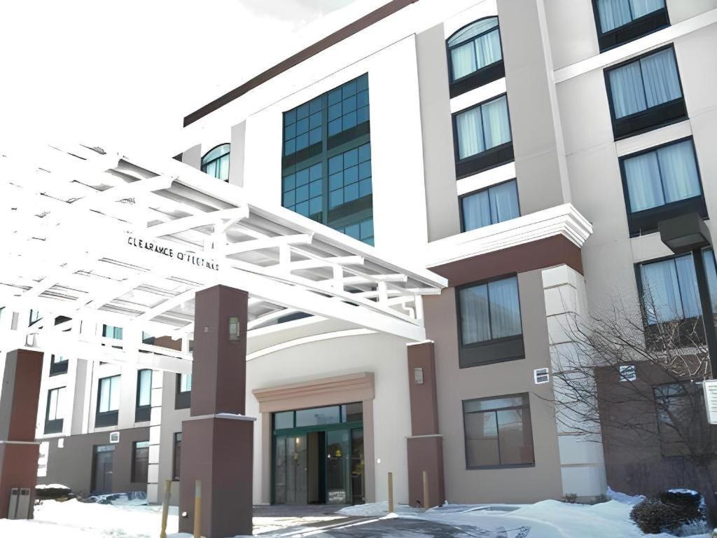 Comfort Inn & Suites Watford City Екстер'єр фото